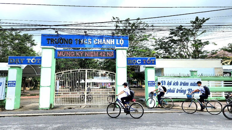 Quảng Ngãi: Bất ngờ công ty bỏ giá cao nhất lại trúng thầu- Ảnh 1. Quảng Ngãi: Bất ngờ công ty bỏ giá cao nhất lại trúng thầu- Ảnh 1.