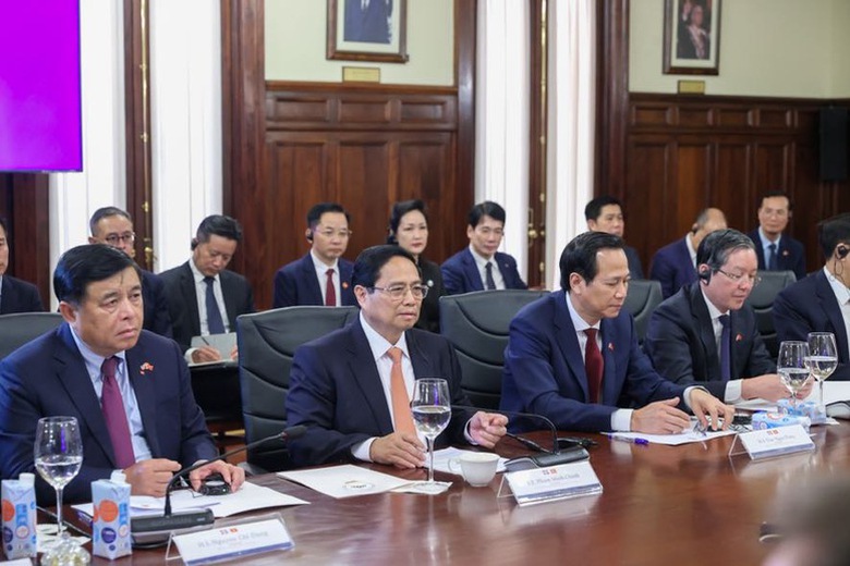 Thủ tướng đề nghị Dominica sớm đ&agrave;m ph&aacute;n tiến tới miễn thị thực phổ th&ocirc;ng- Ảnh 4.