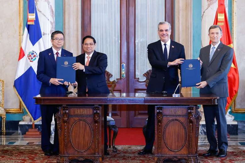 Thủ tướng đề nghị Dominica sớm đ&agrave;m ph&aacute;n tiến tới miễn thị thực phổ th&ocirc;ng- Ảnh 7.