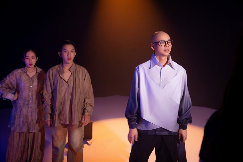 Phan Đinh T&ugrave;ng gia nhập đường đua MV sau Anh trai vượt ng&agrave;n ch&ocirc;ng gai- Ảnh 3.