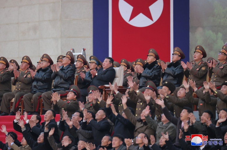 Cận cảnh dàn khí tài quân sự tối tân của Triều Tiên tại triển lãm quân sự- Ảnh 6. Cận cảnh dàn khí tài quân sự tối tân của Triều Tiên tại triển lãm quân sự- Ảnh 6.