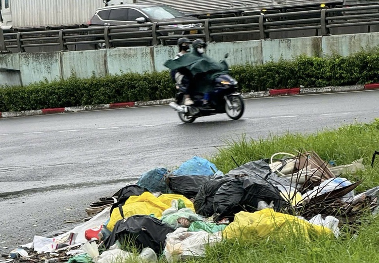 Chỉnh trang hành lang ATGT quốc lộ ở ngã tư Vũng Tàu- Ảnh 7. Chỉnh trang hành lang ATGT quốc lộ ở ngã tư Vũng Tàu- Ảnh 7.