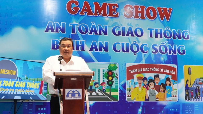 Học sinh THPT ở C&agrave; Mau h&agrave;o hứng với gameshow an to&agrave;n giao th&ocirc;ng- Ảnh 1.