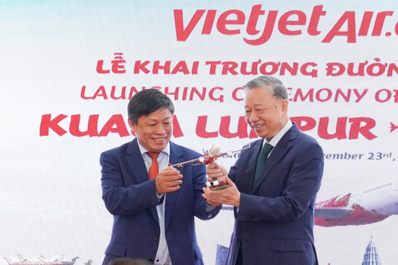 Vietjet khai trương đường bay H&agrave; Nội - Kuala Lumpur- Ảnh 2.