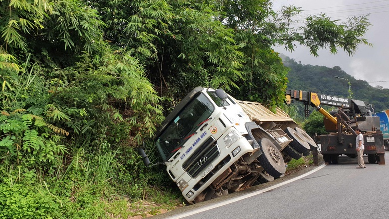 Khắc phục nhiều điểm đen tai nạn giao th&ocirc;ng tr&ecirc;n quốc lộ 20 qua L&acirc;m Đồng- Ảnh 1.