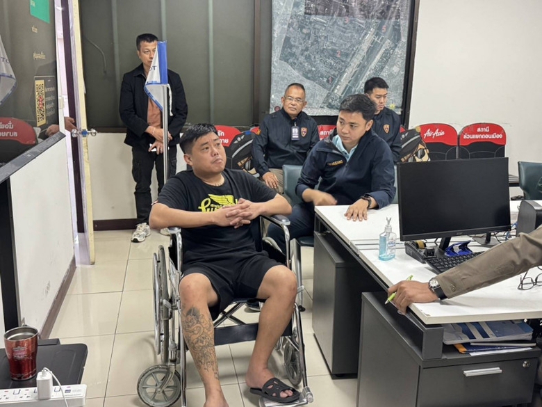 Th&aacute;i Lan bắt người đe dọa c&oacute; bom tr&ecirc;n m&aacute;y bay mang hộ chiếu Singapore- Ảnh 1.