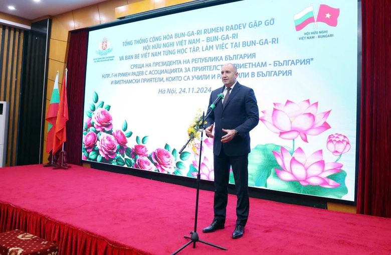 Tổng thống Bulgaria h&eacute; lộ nhiều hợp t&aacute;c quan trọng trong chuyến thăm đầu ti&ecirc;n tới Việt Nam- Ảnh 1.