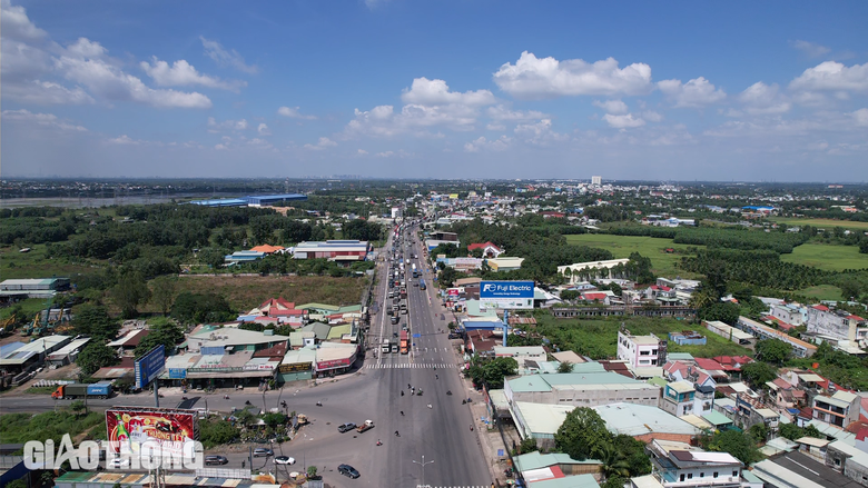 Đồng Nai: &Ocirc; t&ocirc; đi v&agrave;o đường cấm gần ng&atilde; ba Nhơn Trạch, người d&acirc;n bất an - Ảnh 2.