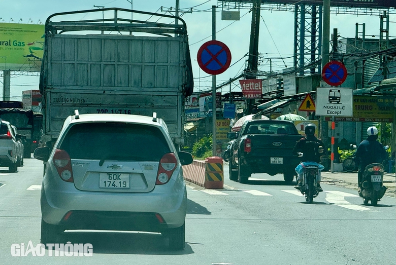 Đồng Nai: &Ocirc; t&ocirc; đi v&agrave;o đường cấm gần ng&atilde; ba Nhơn Trạch, người d&acirc;n bất an - Ảnh 3.