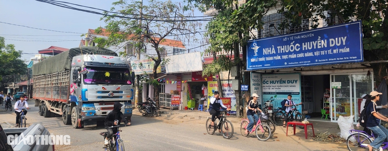 Bến thuỷ nội địa kh&ocirc;ng ph&eacute;p vẫn c&ocirc;ng khai hoạt động ở Th&aacute;i Nguy&ecirc;n- Ảnh 5.