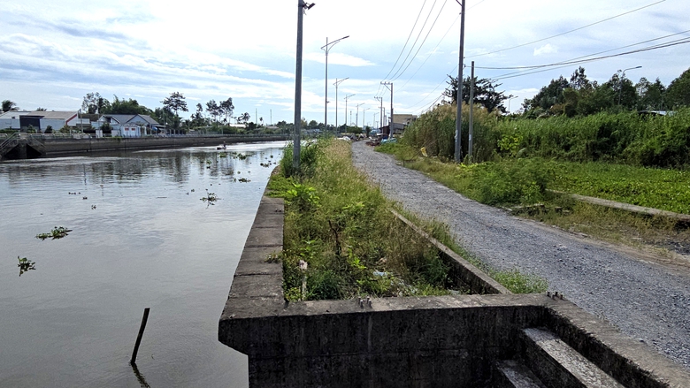 Dự án kè trăm tỷ ở Cần Thơ sẽ hoàn thành trong quý III/2025- Ảnh 4. Dự án kè trăm tỷ ở Cần Thơ sẽ hoàn thành trong quý III/2025- Ảnh 4.