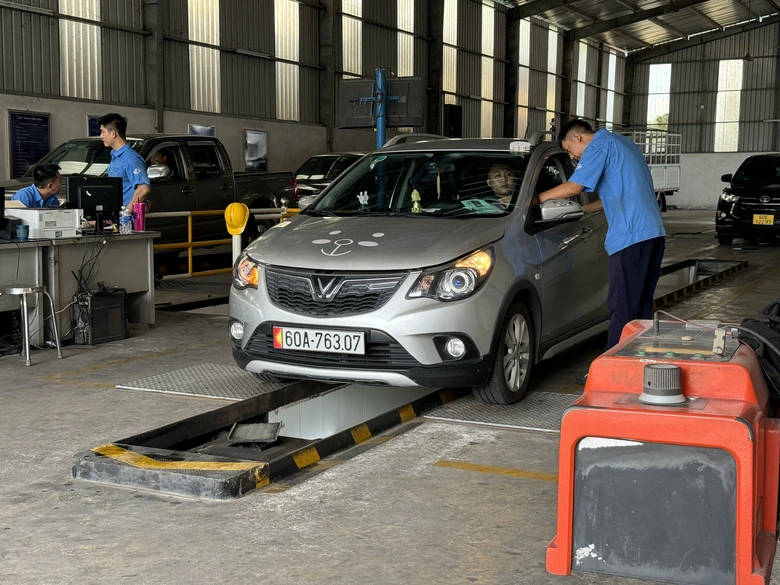 Đồng Nai: Đăng kiểm dễ d&agrave;ng nhờ ứng dụng c&ocirc;ng nghệ v&agrave; m&aacute;y m&oacute;c hiện đại- Ảnh 1.