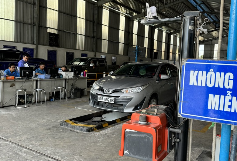 Đồng Nai: Đăng kiểm dễ d&agrave;ng nhờ ứng dụng c&ocirc;ng nghệ v&agrave; m&aacute;y m&oacute;c hiện đại- Ảnh 3.