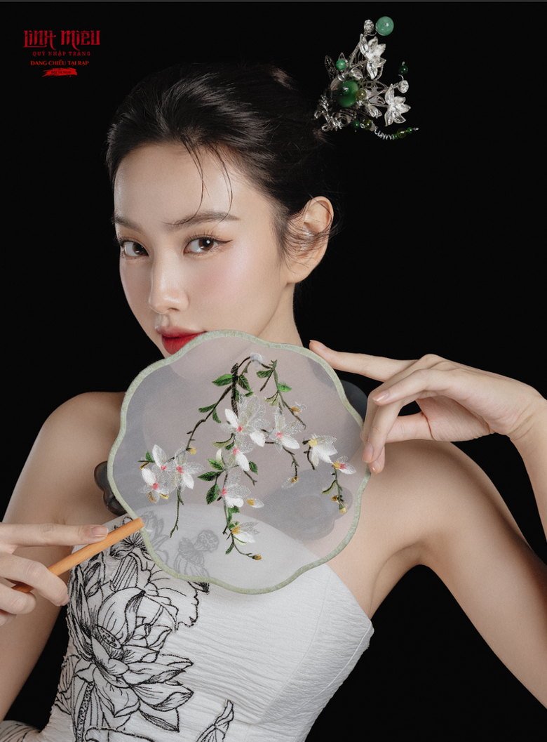 "Linh Mi&ecirc;u" c&aacute;n mốc 50 tỷ sau 5 ng&agrave;y, NSX Thanh H&ograve;a n&oacute;i "l&agrave;m phim ch&uacute; trọng doanh thu"- Ảnh 1.