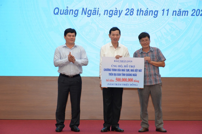 Hơn 242 tỷ đồng ủng hộ xóa nhà tạm, dột nát ở Quảng Ngãi- Ảnh 3. Hơn 242 tỷ đồng ủng hộ xóa nhà tạm, dột nát ở Quảng Ngãi- Ảnh 3.