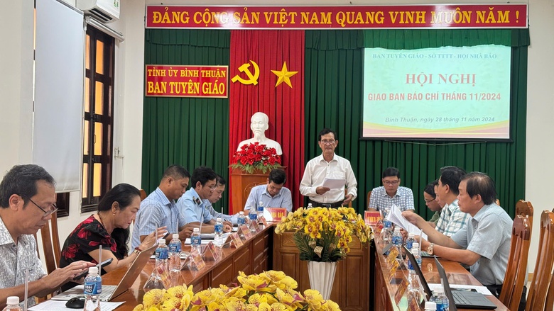 Vì sao huyện Tánh Linh tiếp tục gia hạn tháo dỡ biệt thự trái phép?- Ảnh 1. Vì sao huyện Tánh Linh tiếp tục gia hạn tháo dỡ biệt thự trái phép?- Ảnh 1.