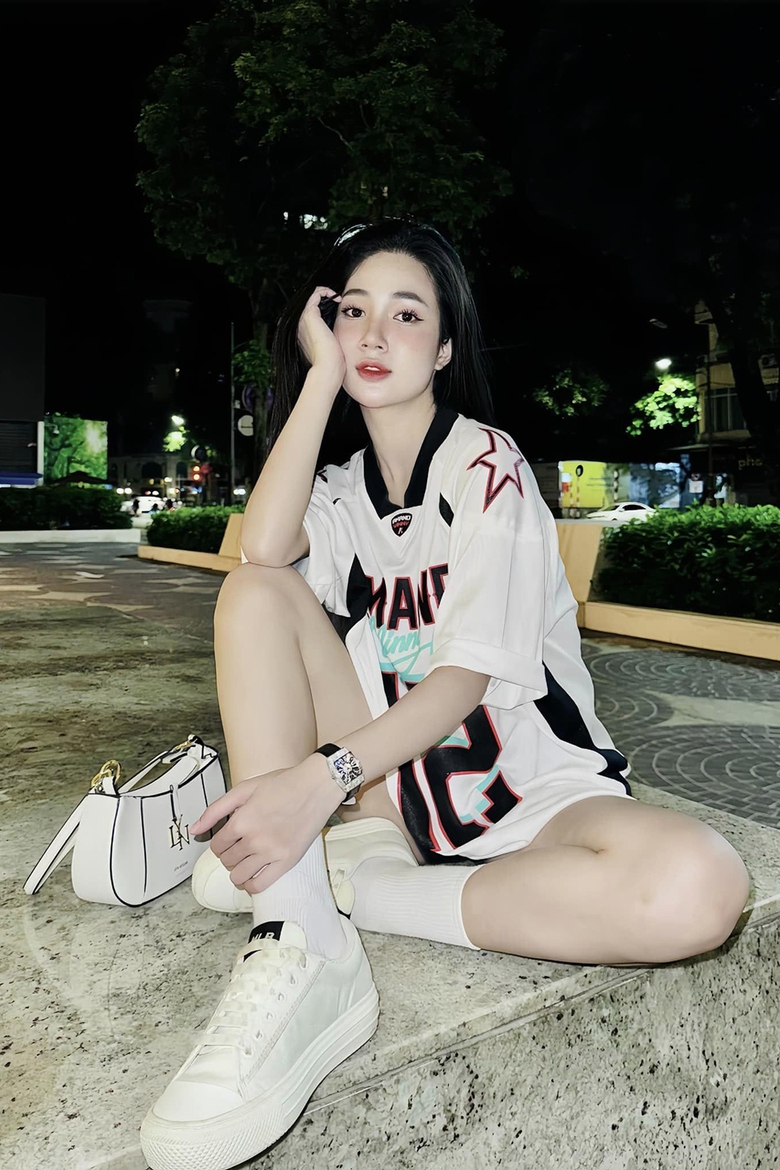 Mạnh Cường hé lộ bí mật khi đóng vai LGBT Dũng "Kính" trong phim "Độc đạo"- Ảnh 4. Mạnh Cường hé lộ bí mật khi đóng vai LGBT Dũng "Kính" trong phim "Độc đạo"- Ảnh 4.