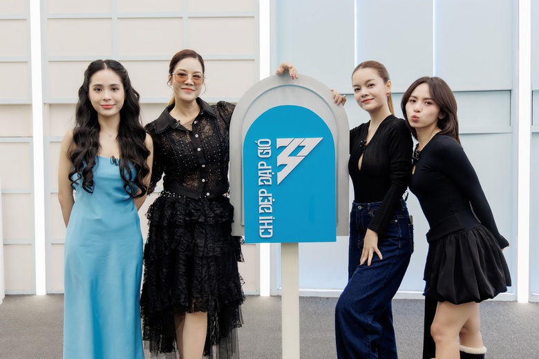 Li&ecirc;n minh Thu Phương