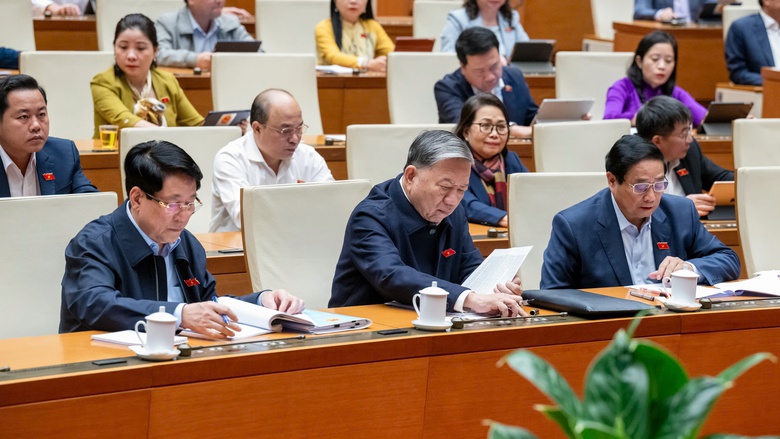 &Aacute;p dụng gi&aacute;m s&aacute;t điện tử, thay tạm giam đối với người chưa th&agrave;nh ni&ecirc;n phạm tội- Ảnh 1.
