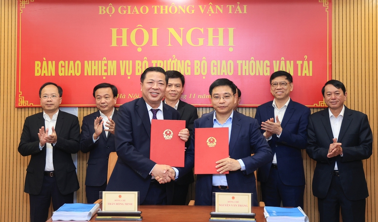 Bộ trưởng Trần Hồng Minh: Ngành GTVT phát huy tinh thần "hiệu năng, hiệu lực, hiệu quả"- Ảnh 1. Bộ trưởng Trần Hồng Minh: Ngành GTVT phát huy tinh thần "hiệu năng, hiệu lực, hiệu quả"- Ảnh 1.