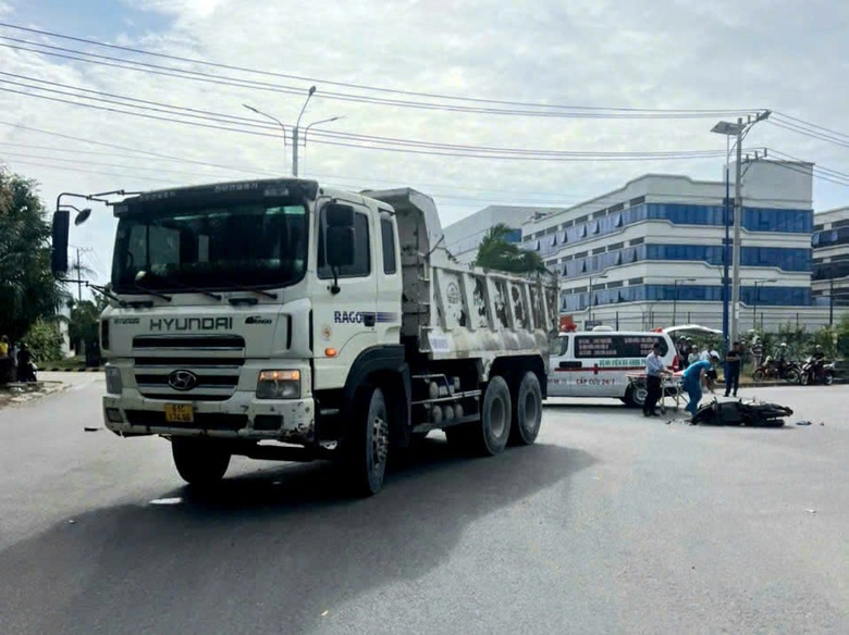 C&uacute; phanh xe l&agrave;m hai vợ chồng thương vong- Ảnh 2.