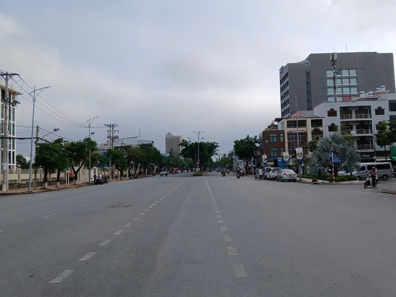 Những con đường bị &ldquo;thắt cổ chai&rdquo; ở trung t&acirc;m Cần Thơ- Ảnh 8.