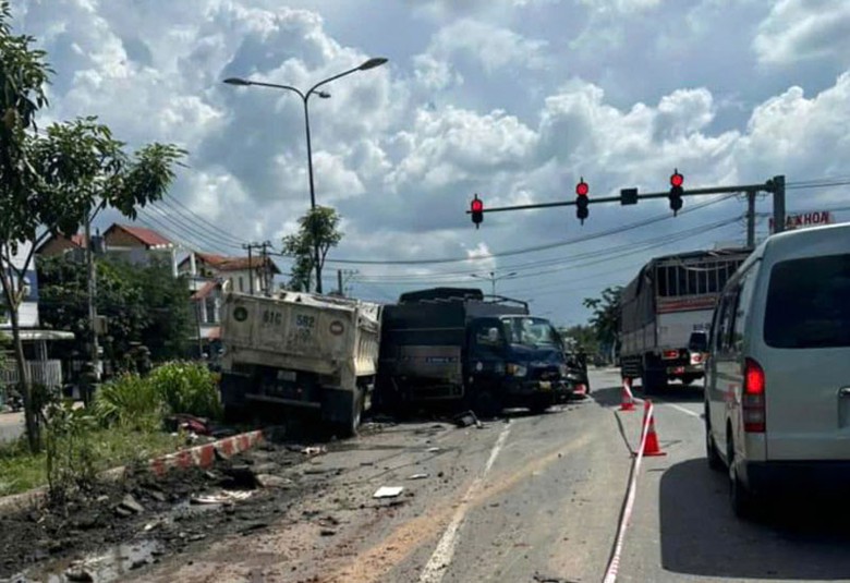 Hiện trường vụ tai nạn. Hiện trường vụ tai nạn.