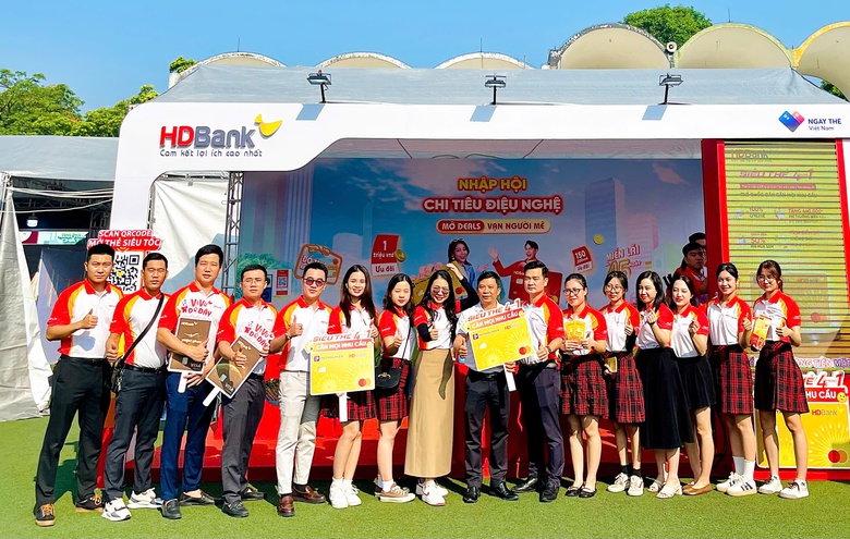 Thẻ HDBank hai năm liền tạo "cơn sốt" tại S&oacute;ng Festival- Ảnh 1.