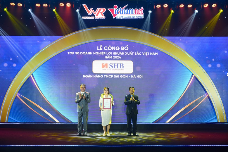 SHB lọt Top 50 doanh nghiệp lợi nhuận xuất sắc Việt Nam 5 năm li&ecirc;n tiếp- Ảnh 1.