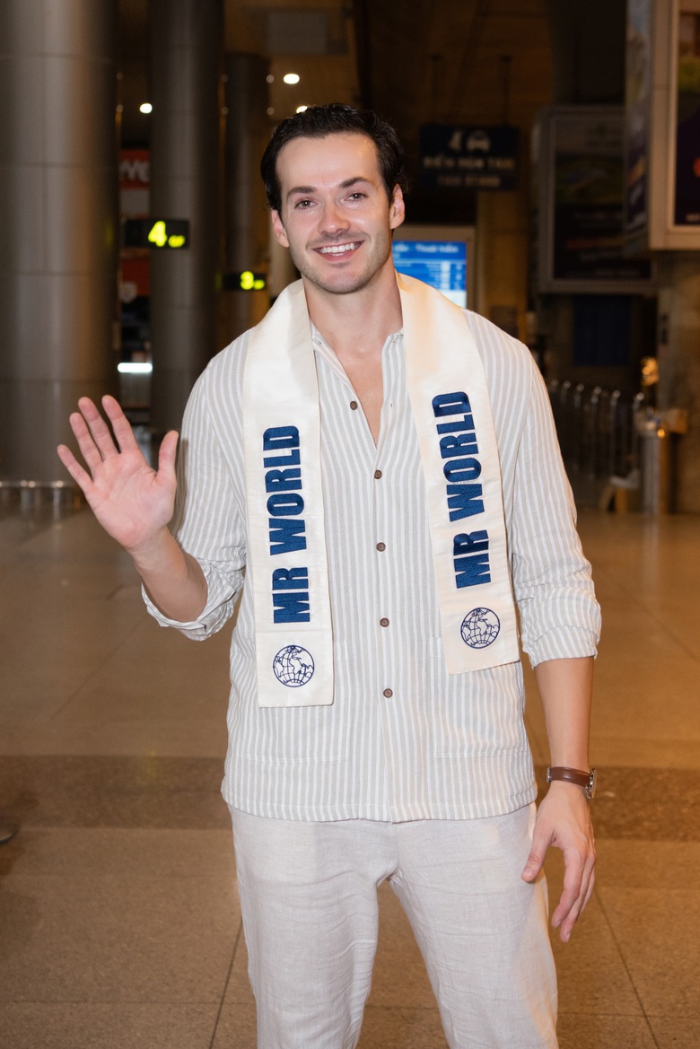 Đương kim Mr World - Jack Heslewood c&oacute; chỉ số IQ 181 đ&atilde; đến Việt Nam- Ảnh 1.