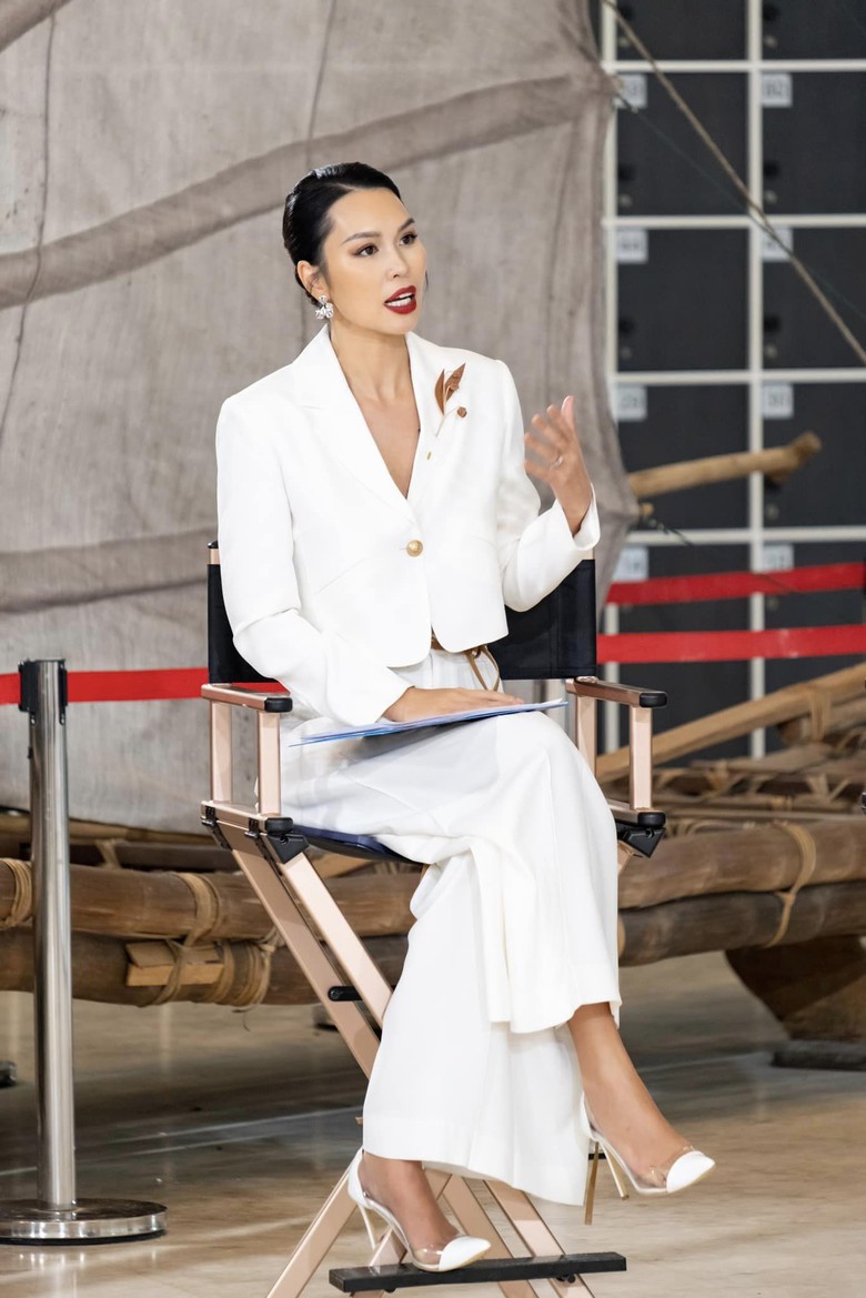 Si&ecirc;u mẫu H&agrave; Anh l&ecirc;n tiếng sau khi ch&ecirc; khả năng ngoại ngữ của Kỳ Duy&ecirc;n?- Ảnh 2.