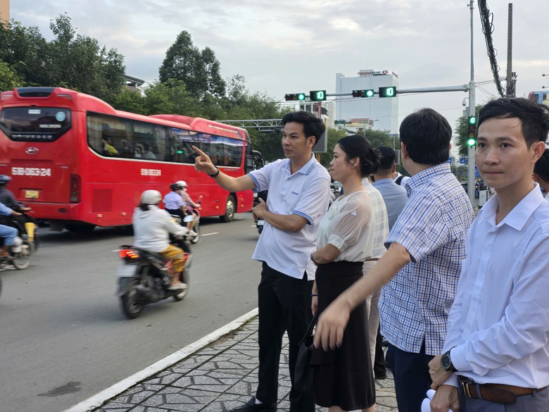 Đ&egrave;n t&iacute;n hiệu ở ng&atilde; năm trung t&acirc;m TP Cần Thơ hoạt động hiệu quả- Ảnh 8.