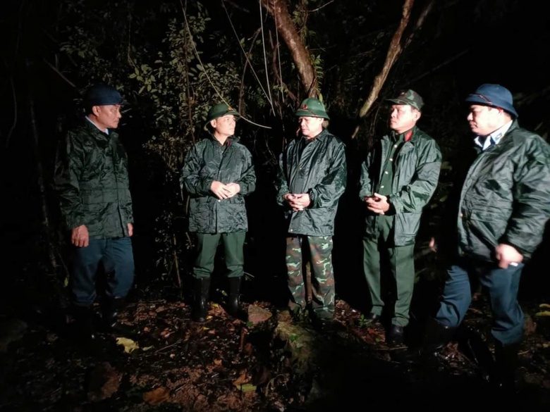 Rơi máy bay quân sự ở Bình Định: Đã tìm thấy phi công còn lại- Ảnh 2. Rơi máy bay quân sự ở Bình Định: Đã tìm thấy phi công còn lại- Ảnh 2.