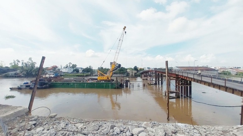 V&igrave; sao nh&agrave; thầu kh&oacute; thi c&ocirc;ng dự &aacute;n n&acirc;ng tĩnh kh&ocirc;ng cầu Sa Đ&eacute;c ở Đồng Th&aacute;p?- Ảnh 2.