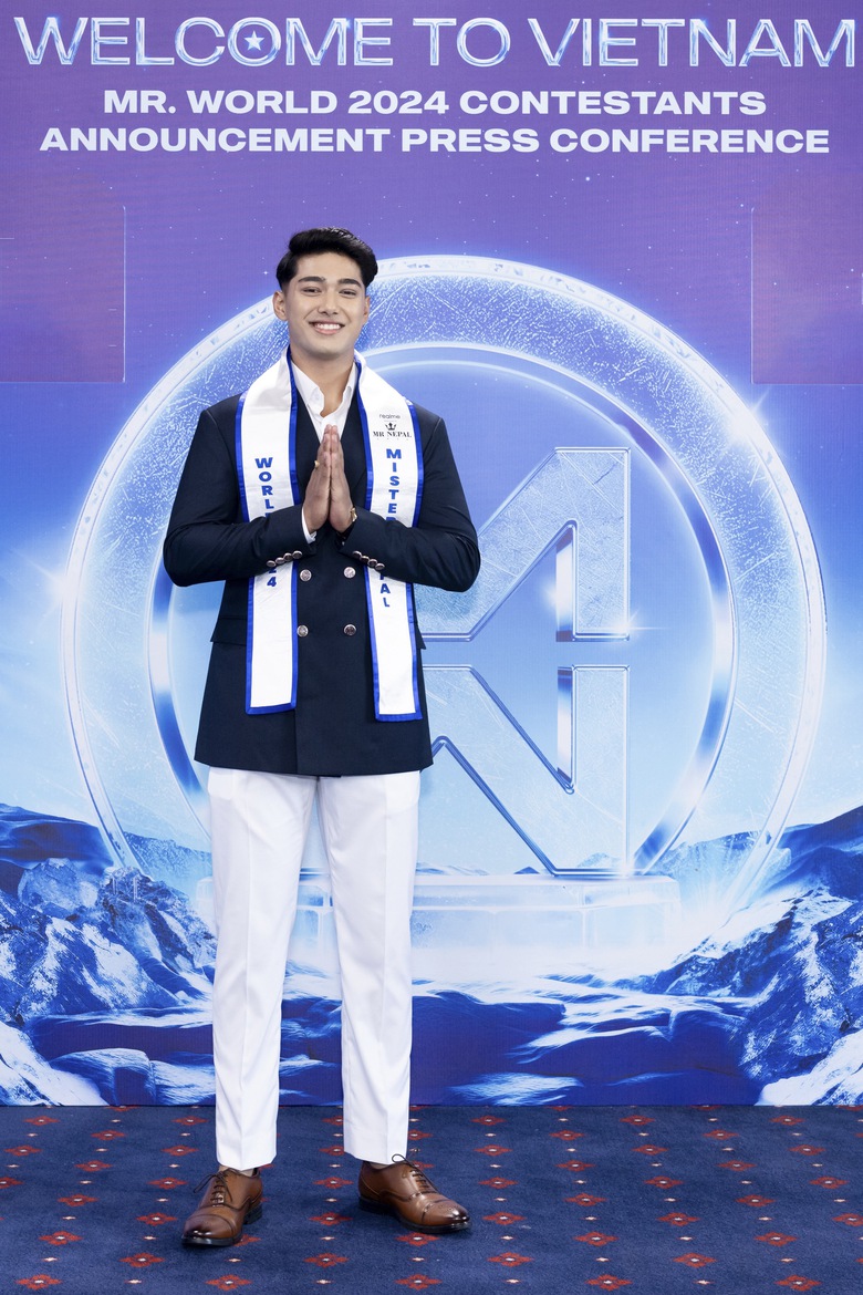 Hơn 60 nam vương ch&iacute;nh thức nhận sash, bảng t&ecirc;n Mr World 2024 tại Việt Nam- Ảnh 6.