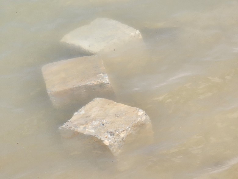 Tuyên Quang: Chất thải xi măng phủ kín bãi bồi ven sông, người dân lo sợ ô nhiễm- Ảnh 17. Tuyên Quang: Chất thải xi măng phủ kín bãi bồi ven sông, người dân lo sợ ô nhiễm- Ảnh 17.