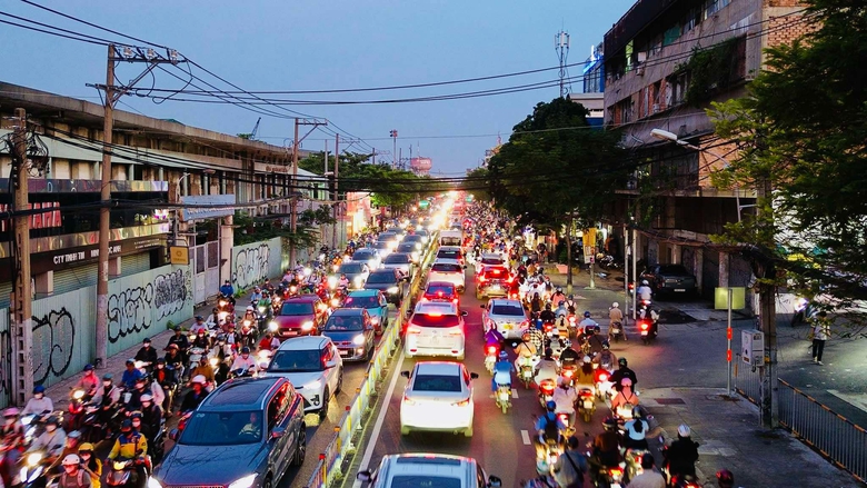 TP.HCM: "Mắt thần" camera AI bắt lỗi giao th&ocirc;ng như thế n&agrave;o?- Ảnh 3.