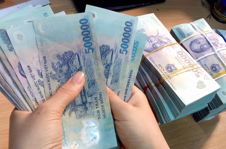 "Chạy" giấy sao k&ecirc; 400 tỷ, doanh nh&acirc;n bị 3 nh&acirc;n vi&ecirc;n ng&acirc;n h&agrave;ng lừa đảo- Ảnh 1.