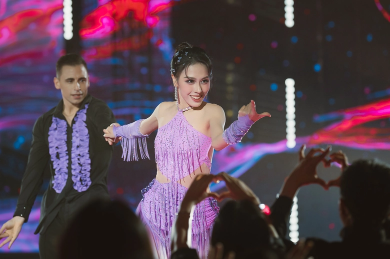 &Aacute; hậu 3 Miss Intercontinental 2024 Kh&aacute;nh Linh về nước: Đại diện Việt Nam thắng lớn 3 năm- Ảnh 7.