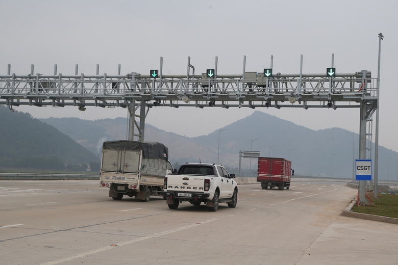 Hệ thống thu ph&iacute; tr&ecirc;n cao tốc Diễn Ch&acirc;u - B&atilde;i Vọt c&oacute; g&igrave; đặc biệt?- Ảnh 3.
