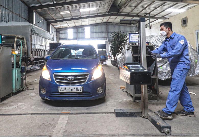 Mua &ocirc; t&ocirc; cũ c&oacute; cần đưa xe đi đăng kiểm lại?- Ảnh 1.