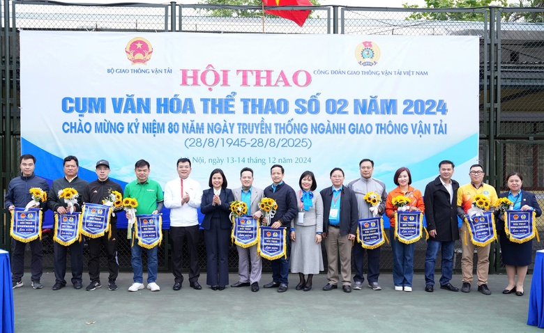 Khai mạc Hội thao Cụm Văn hóa Thể thao số 2 ngành GTVT- Ảnh 2. Khai mạc Hội thao Cụm Văn hóa Thể thao số 2 ngành GTVT- Ảnh 2.