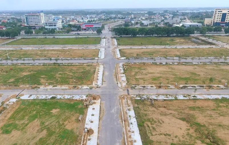 Thủ tướng y&ecirc;u cầu Bộ C&ocirc;ng an điều tra, xử l&yacute; nghi&ecirc;m c&aacute;c vi phạm trong đấu gi&aacute; đất- Ảnh 1.
