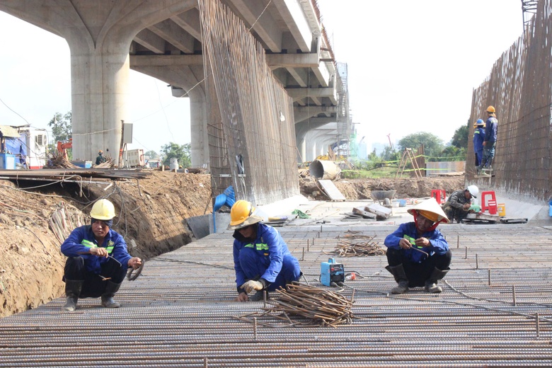 Ng&ocirc;i nh&agrave; lọt thỏm cản tiến độ V&agrave;nh đai 3 TP.HCM- Ảnh 5.