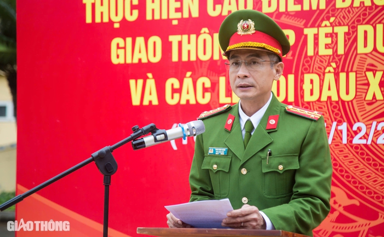 CSGT Đắk Lắk ra qu&acirc;n cao điểm bảo đảm an to&agrave;n giao th&ocirc;ng dịp lễ, Tết 2025- Ảnh 3.