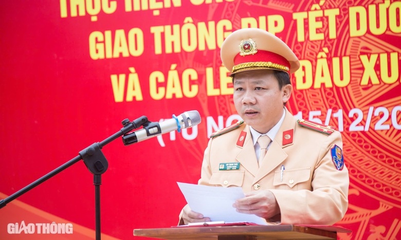 CSGT Đắk Lắk ra qu&acirc;n cao điểm bảo đảm an to&agrave;n giao th&ocirc;ng dịp lễ, Tết 2025- Ảnh 2.