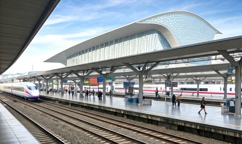 Huy động tối đa nguồn lực ph&aacute;t triển đường sắt nhờ "c&uacute; h&iacute;ch" từ Luật Đường sắt 2025- Ảnh 2.