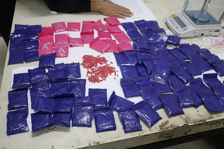 Nghệ An: Ph&aacute; đường d&acirc;y mua b&aacute;n ma t&uacute;y khủng, thu hơn 28.000 vi&ecirc;n ma t&uacute;y tổng hợp- Ảnh 4.