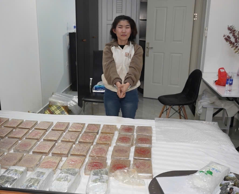 Xóa đường dây buôn bán 42kg ma túy, bắt giữ 3 đối tượng- Ảnh 2. Xóa đường dây buôn bán 42kg ma túy, bắt giữ 3 đối tượng- Ảnh 2.