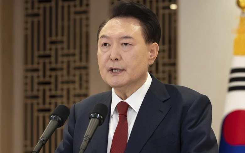 Cơ quan điều tra H&agrave;n Quốc bỏ ngỏ khả năng xin lệnh bắt Tổng thống Yoon Suk Yeol